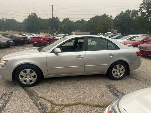 Used 2009 Hyundai Sonata GLS FWD image 4
