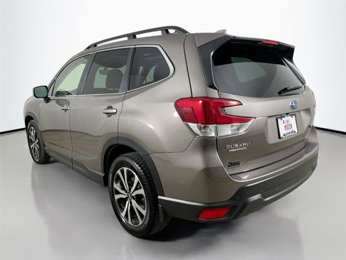 Used 2023 Subaru Forester Limited AWD/4WD image 10