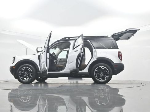 Used 2025 Ford Bronco Sport Outer Banks w/ Outer Banks Tech Package+ AWD/4WD image 53