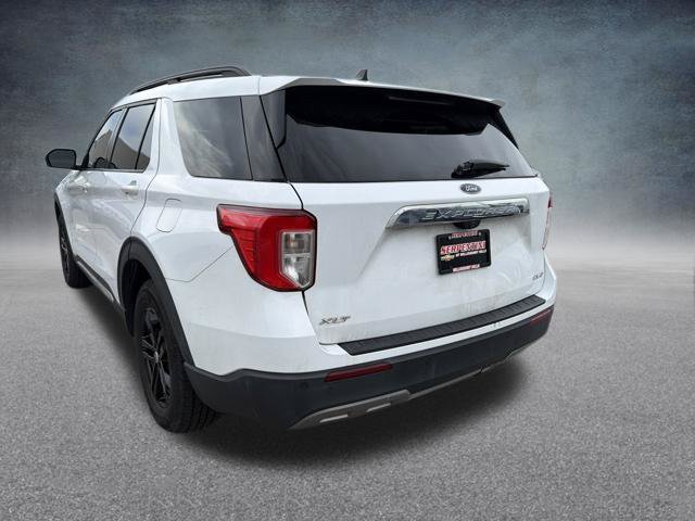 Used 2021 Ford Explorer XLT w/ Equipment Group 202A AWD/4WD image 10