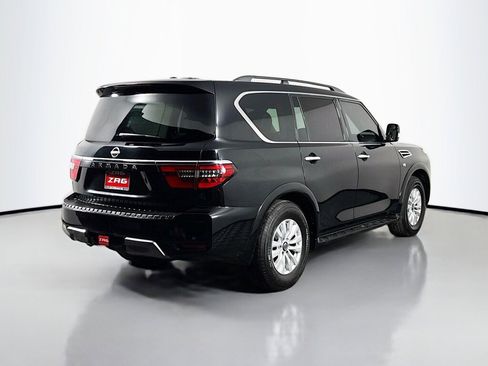 Used 2021 Nissan Armada SV image 5