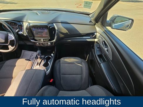 Used 2024 Chevrolet Traverse LT AWD/4WD image 17