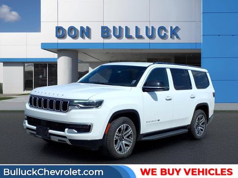 Used 2024 Jeep Wagoneer Series II w/ Flexible Seating Group AWD/4WD image 1