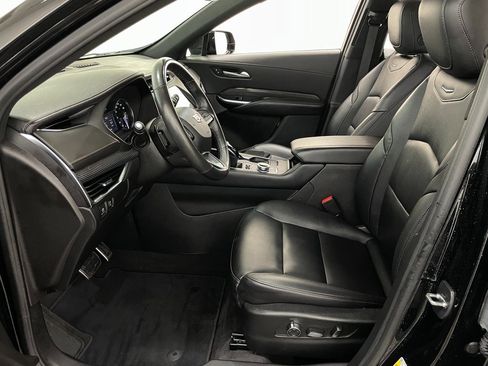 Certified 2023 Cadillac XT4 Sport w/ LPO, Onyx Lite Package image 7