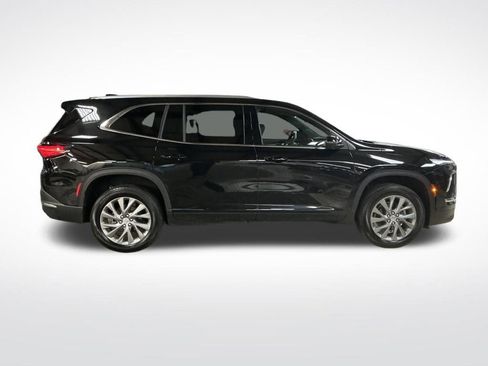 Certified 2025 Buick Enclave Preferred image 7