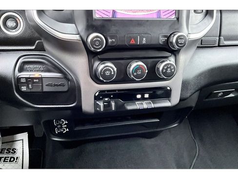 Used 2024 RAM 2500 Big Horn image 25