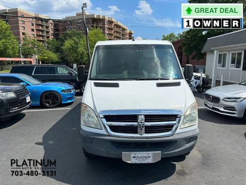 Used 2007 Dodge Sprinter 2500 RWD image 2