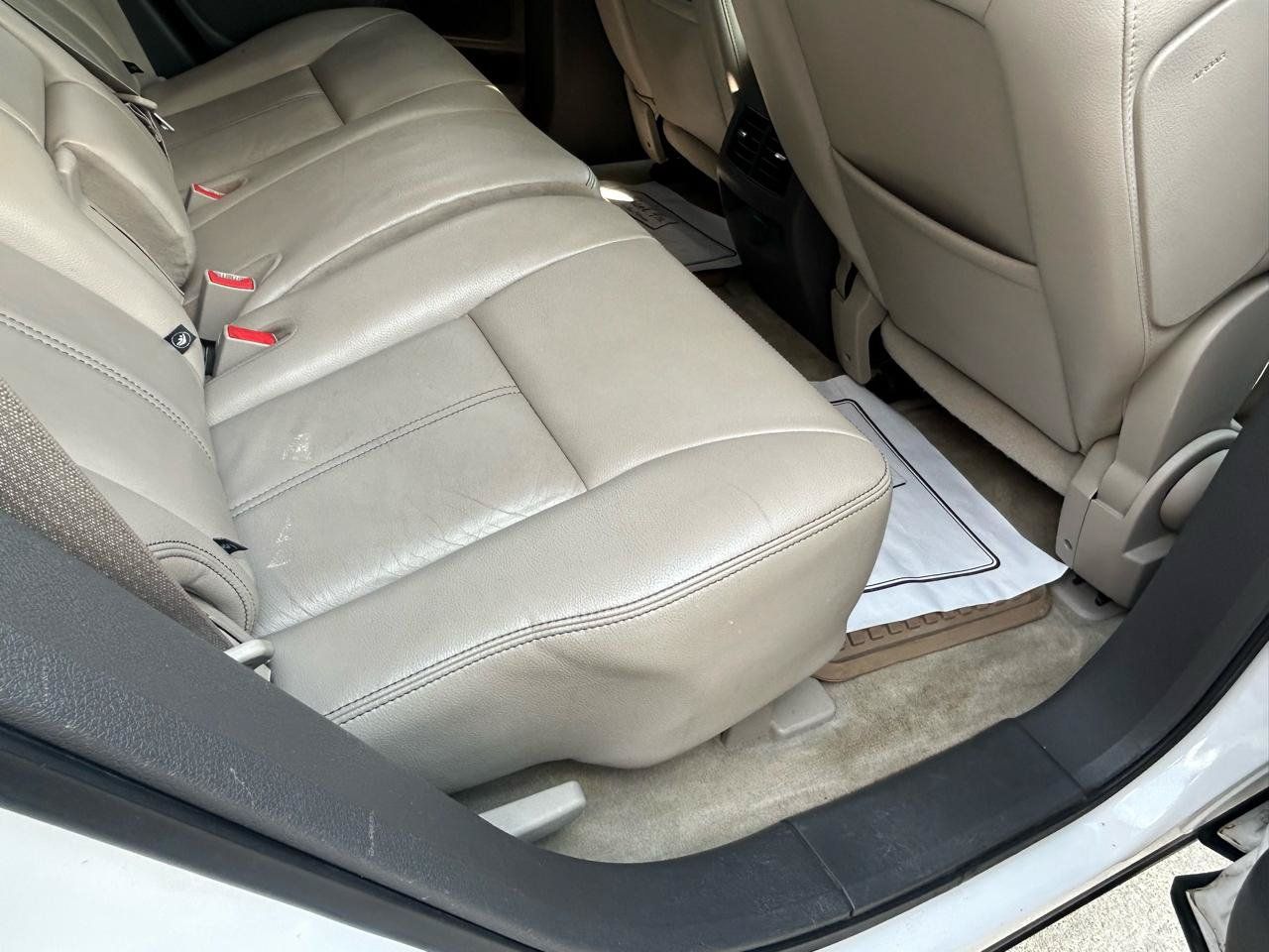 Used 2011 Ford Edge Limited FWD image 11