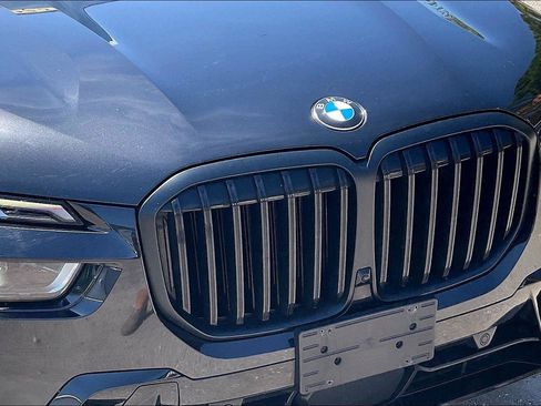 Used 2023 BMW X7 xDrive40i w/ Executive Package image 36