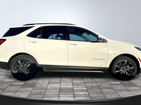 Certified 2022 Chevrolet Equinox RS w/ RS Leather Package image 16