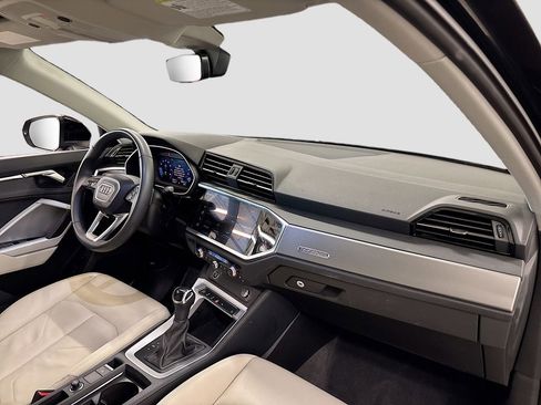 Certified 2023 Audi Q3 2.0T Premium w/ Convenience Package image 14