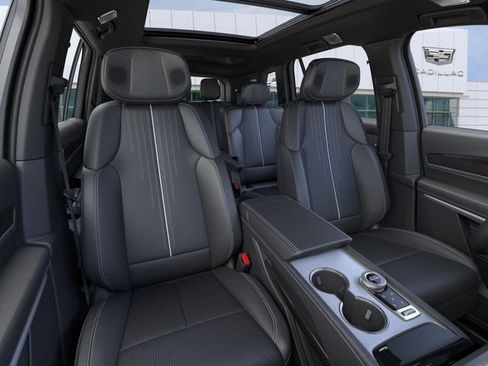 New 2026 Cadillac Vistiq Sport w/ LPO, Floor Liner Package AWD/4WD image 16