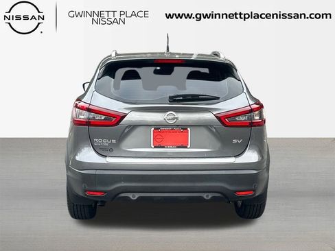 Used 2020 Nissan Rogue Sport SV image 6