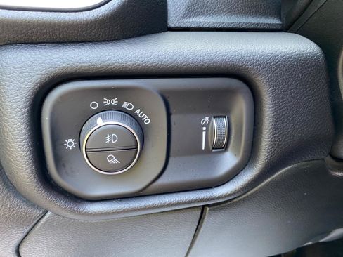 Used 2025 RAM 2500 Big Horn AWD/4WD image 62