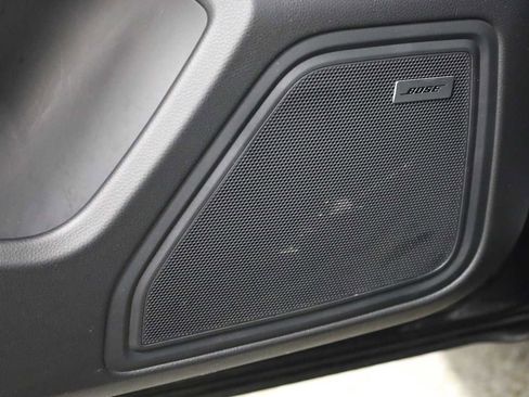 Certified 2026 Porsche Macan image 17