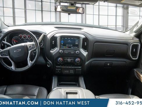 Used 2021 Chevrolet Silverado 1500 LT Trail Boss w/ Convenience Package II AWD/4WD image 6
