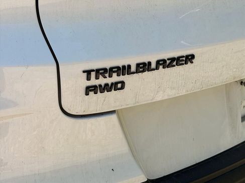 Used 2022 Chevrolet TrailBlazer RS AWD/4WD image 13