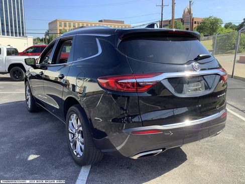 Used 2019 Buick Enclave Avenir w/ Avenir Technology Package FWD image 5