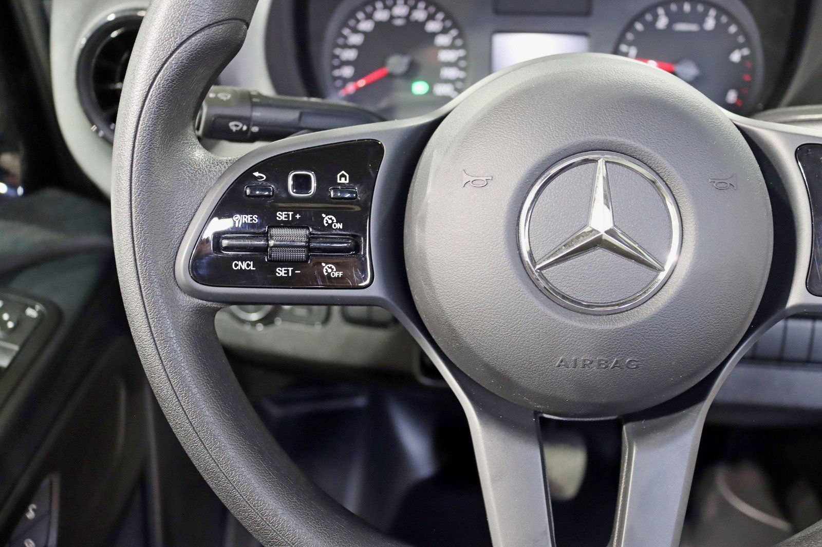 Used 2023 Mercedes-Benz Sprinter 3500 image 15