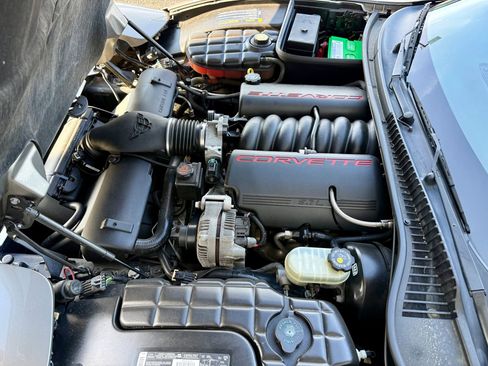 Used 2001 Chevrolet Corvette Convertible w/ Preferred Equipment Group2 image 12