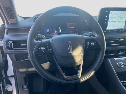 Used 2025 Lincoln Aviator Reserve w/ Jet Appearance Package AWD/4WD image 11