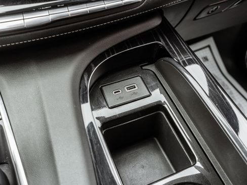 Used 2022 Cadillac Escalade Sport w/ Touring Package image 23