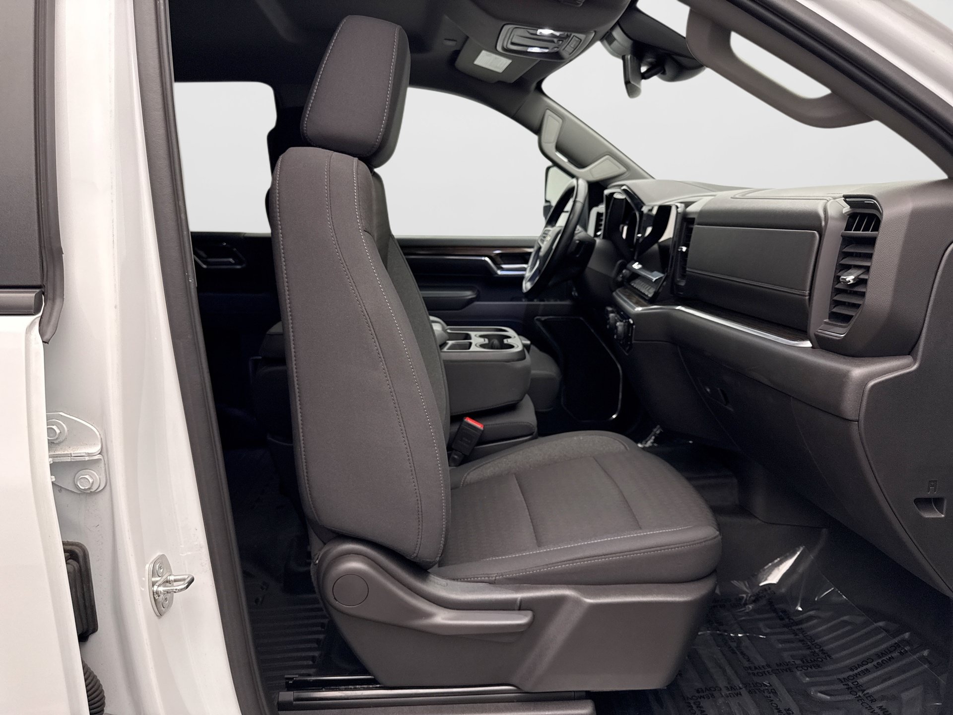 Used 2024 Chevrolet Silverado 2500 LT w/ Convenience Package AWD/4WD image 17