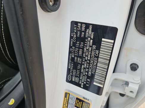 Used 2025 Hyundai Venue SEL FWD image 31