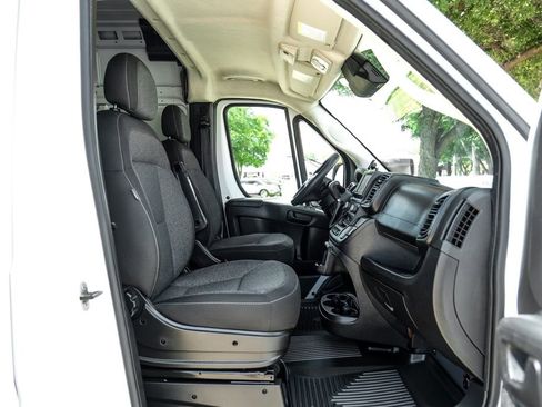 Used 2023 RAM ProMaster 2500 FWD image 31