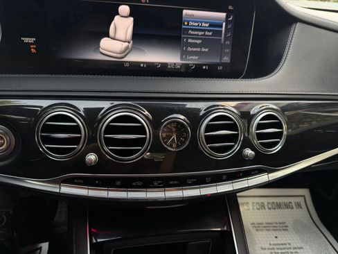 Used 2018 Mercedes-Benz S 560 Sedan image 33