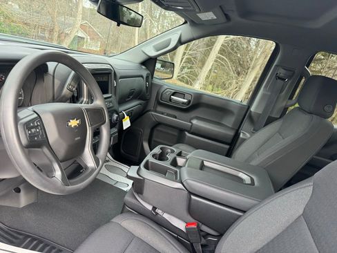 Used 2025 Chevrolet Silverado 1500 Custom w/ Turbomax Blackout Package image 19