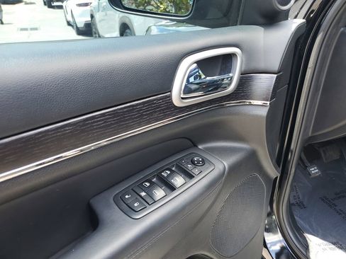 Used 2018 Jeep Grand Cherokee High Altitude RWD image 20