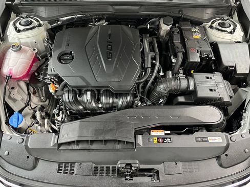 Used 2025 Hyundai Sonata SEL FWD image 33