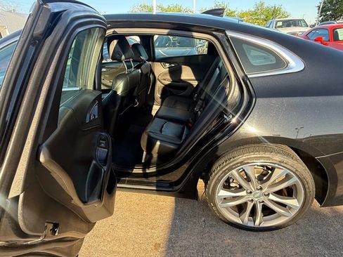 Used 2021 Chevrolet Malibu Premier FWD image 7