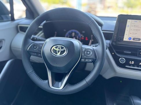 Used 2026 Toyota Corolla Cross LE AWD/4WD image 24