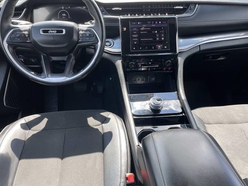 Used 2021 Jeep Grand Cherokee L Laredo RWD image 9