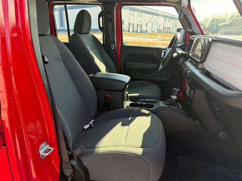 Used 2025 Jeep Gladiator Sport image 37