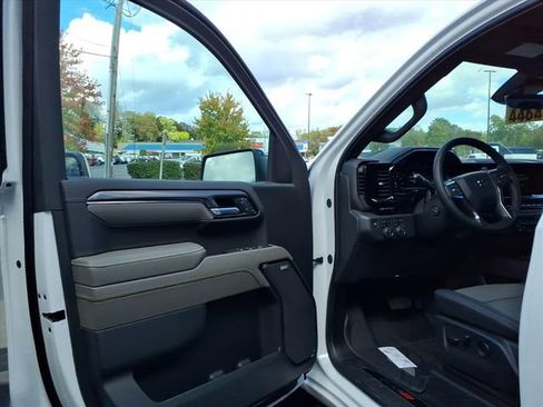 New 2025 Chevrolet Silverado 1500 ZR2 w/ Technology Package image 8