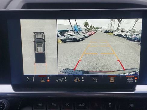 Certified 2024 Chevrolet Silverado 1500 High Country w/ Technology Package image 31