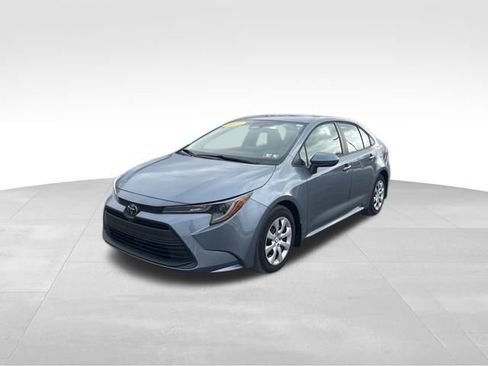 Used 2023 Toyota Corolla LE image 1