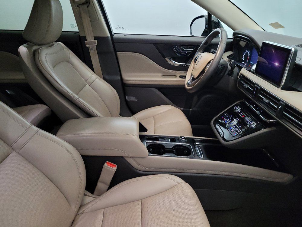 Used 2021 Lincoln Corsair AWD w/ Premium Package image 21