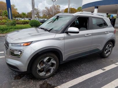 Used 2023 Hyundai Venue SEL w/ Cargo Package