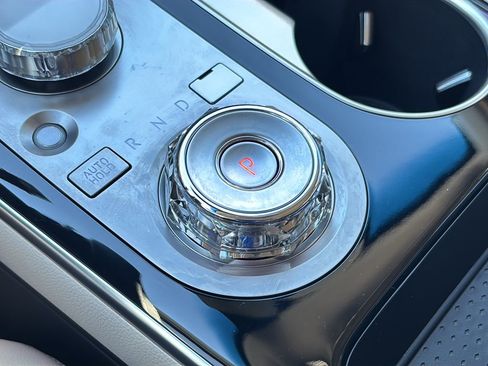 Certified 2026 Genesis GV70 2.5T image 32