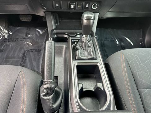 Used 2020 Toyota Tacoma TRD Off-Road AWD/4WD image 22