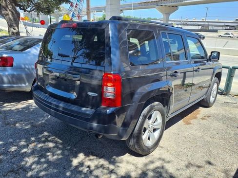 Used 2014 Jeep Patriot Latitude FWD image 4