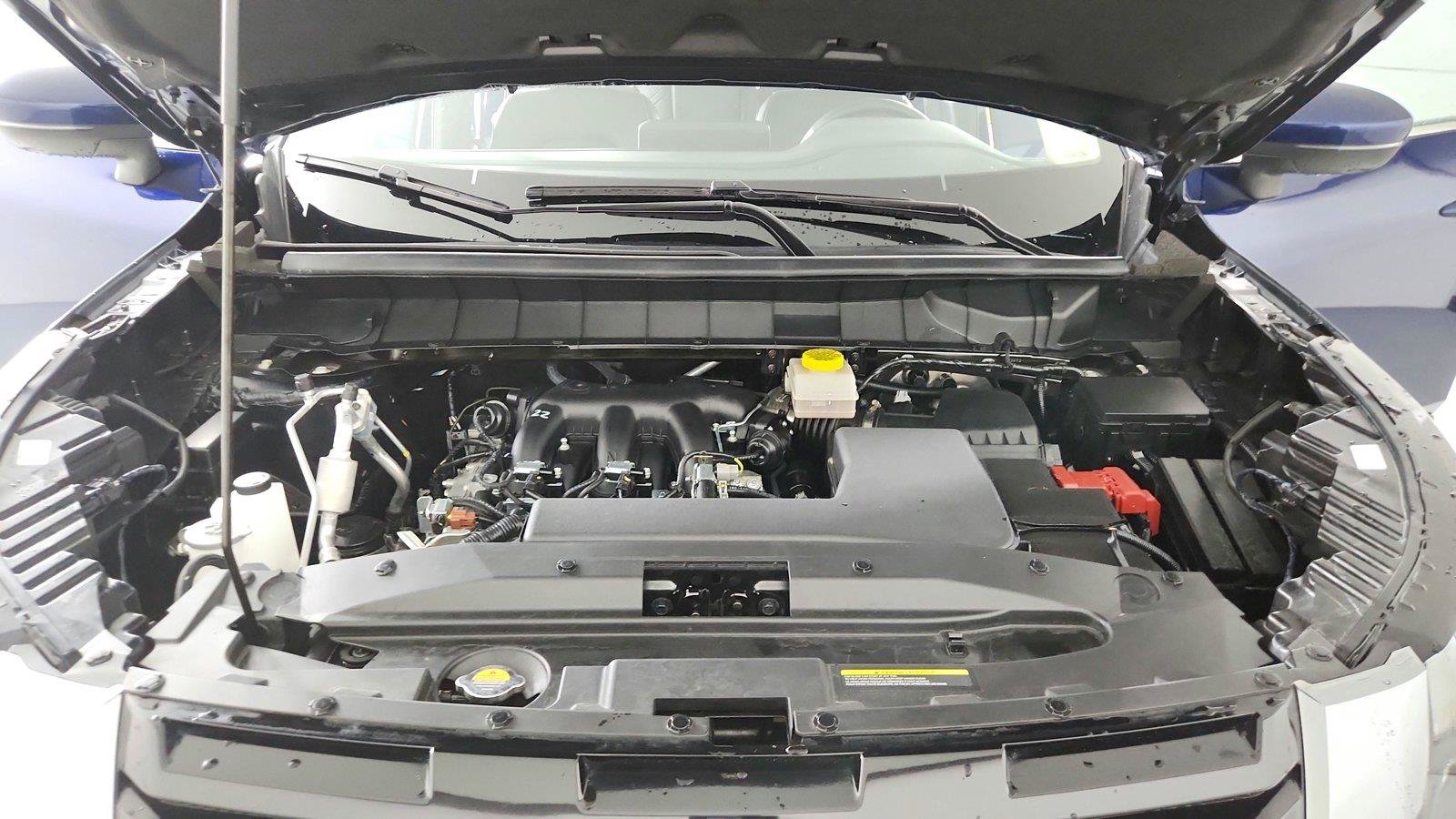 Used 2025 Nissan Pathfinder SL AWD/4WD image 40