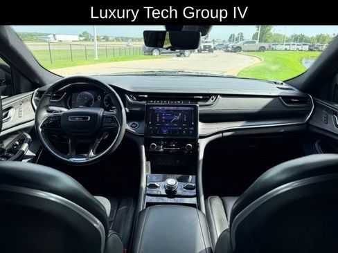 Used 2021 Jeep Grand Cherokee L Overland w/ Luxury Tech Group IV AWD/4WD image 7