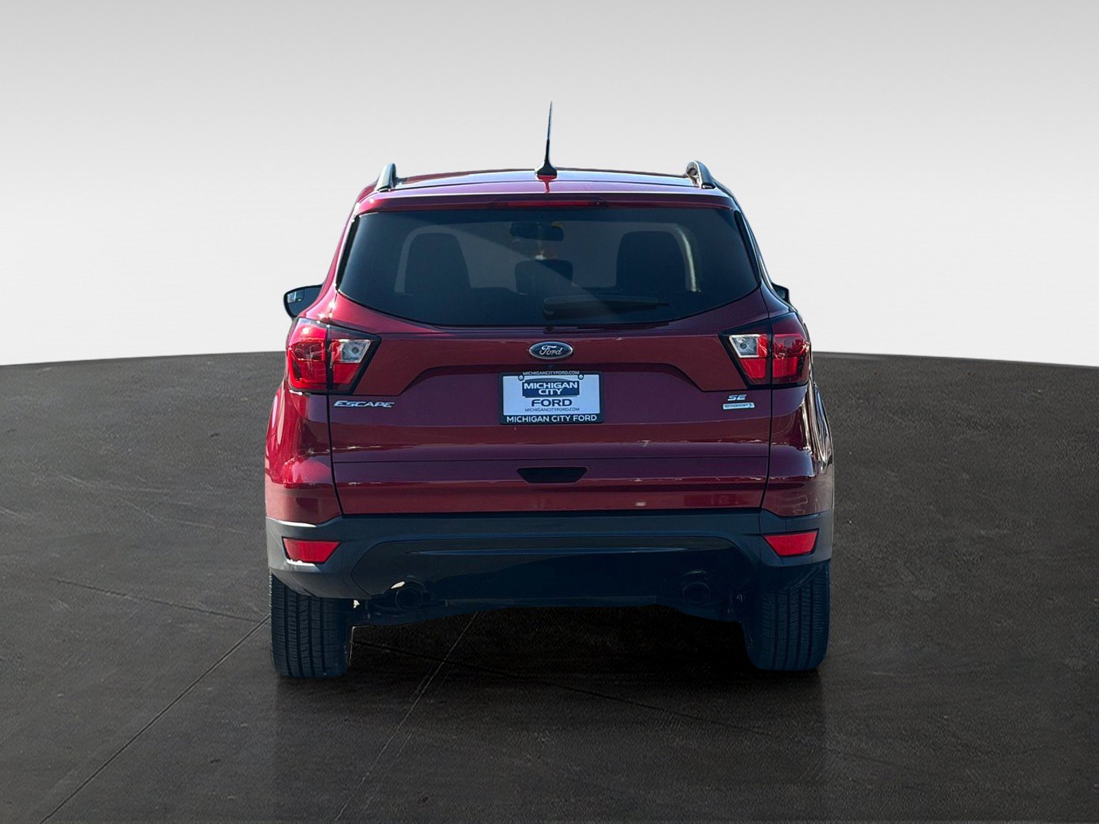 Used 2019 Ford Escape SE FWD image 6