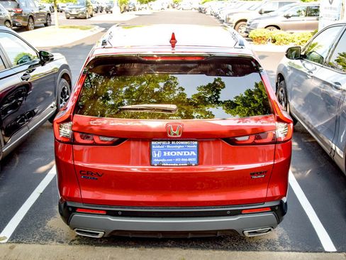 Used 2026 Honda CR-V Sport Touring image 6