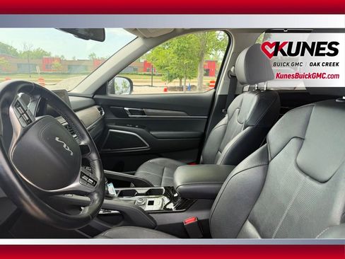 Used 2022 Kia Telluride EX w/ EX Premium Package AWD/4WD image 8